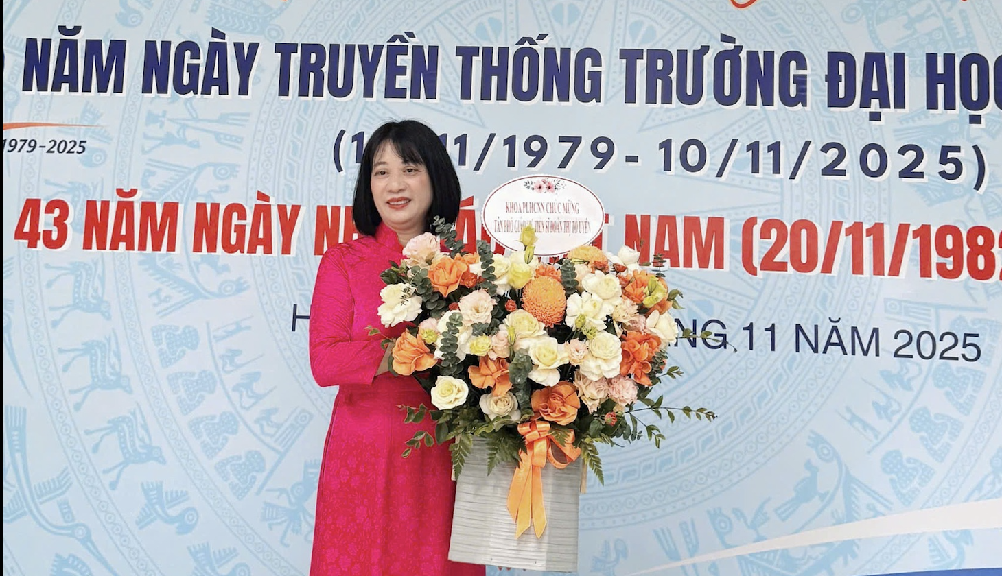 PGS. TS Đoàn Thị Tố Uyên đã đảm nhiệm chức vụ Trưởng Khoa Pháp luật Hành chính - Nhà nước từ năm 2021